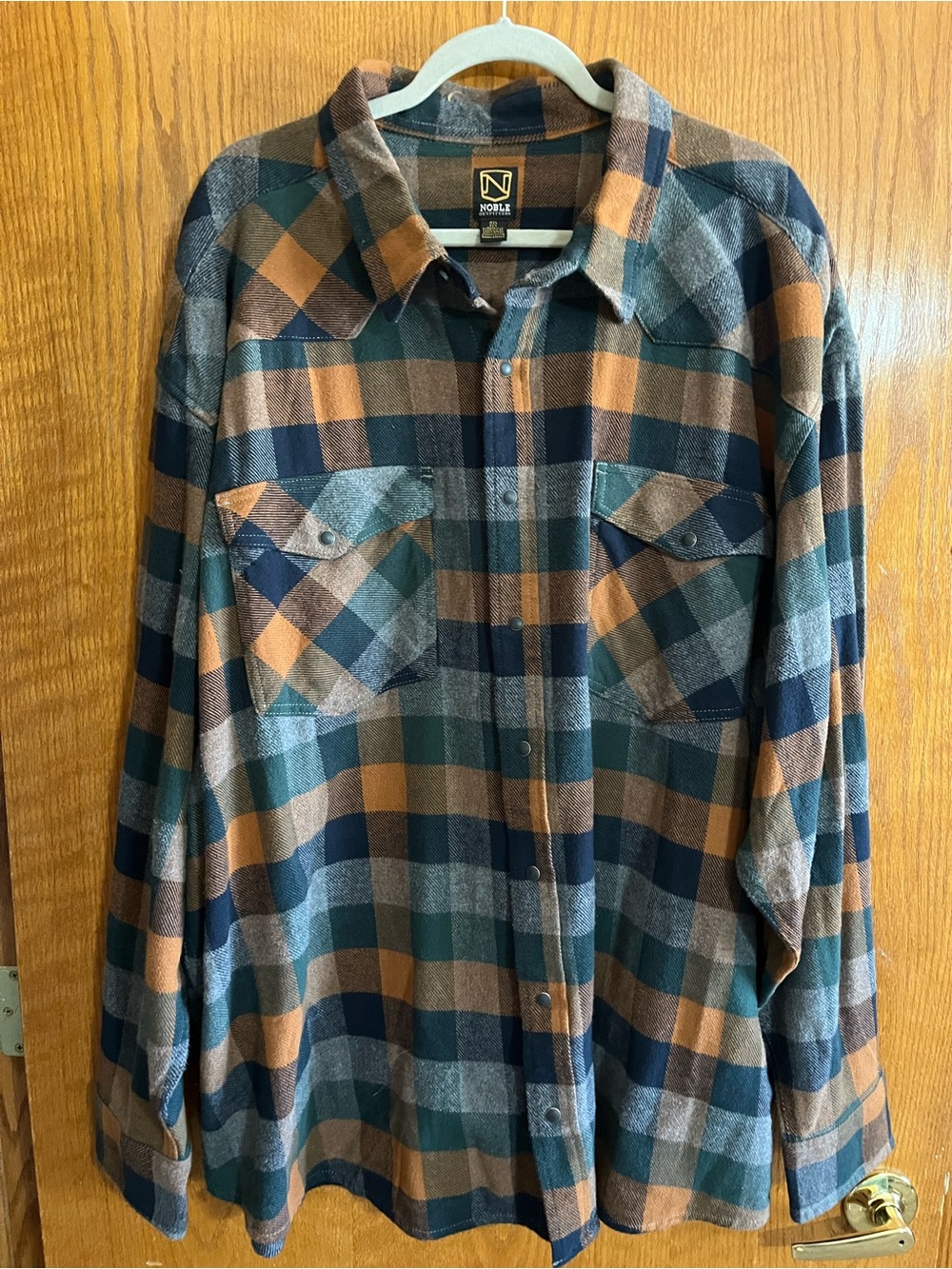NWT Noble Outfitters Green Navy and Tan Plaid Button-Up Shirt